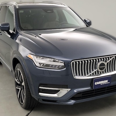 2023 Volvo XC90 B6 Plus
