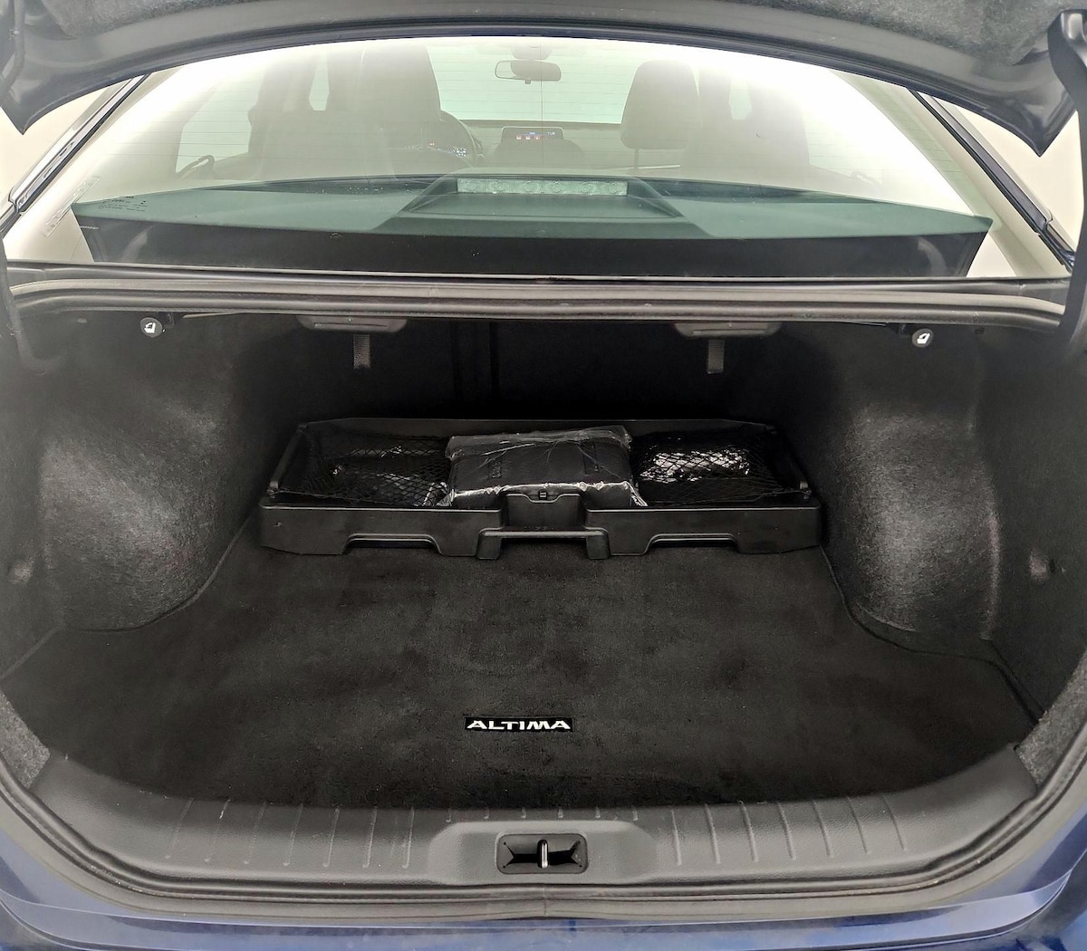 Trunk/Cargo (Seats Up)