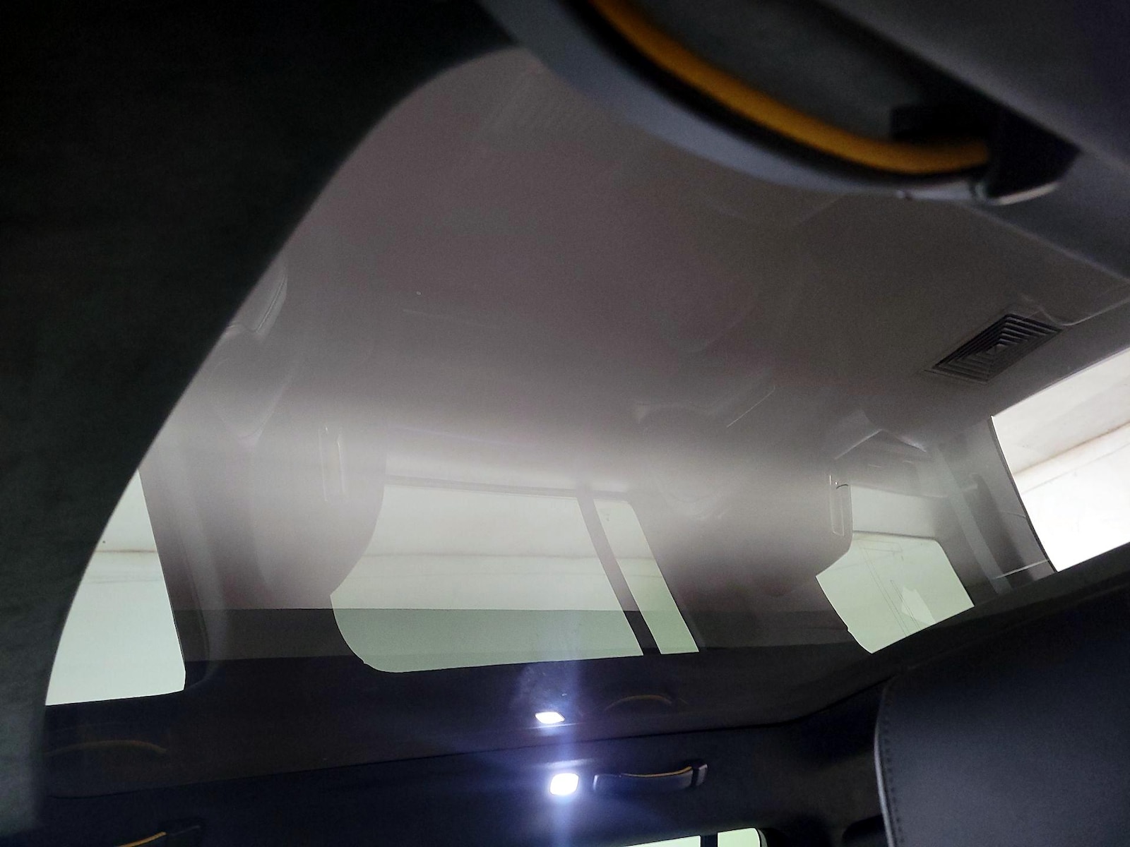 Skylight(s) & Overhead Airbags