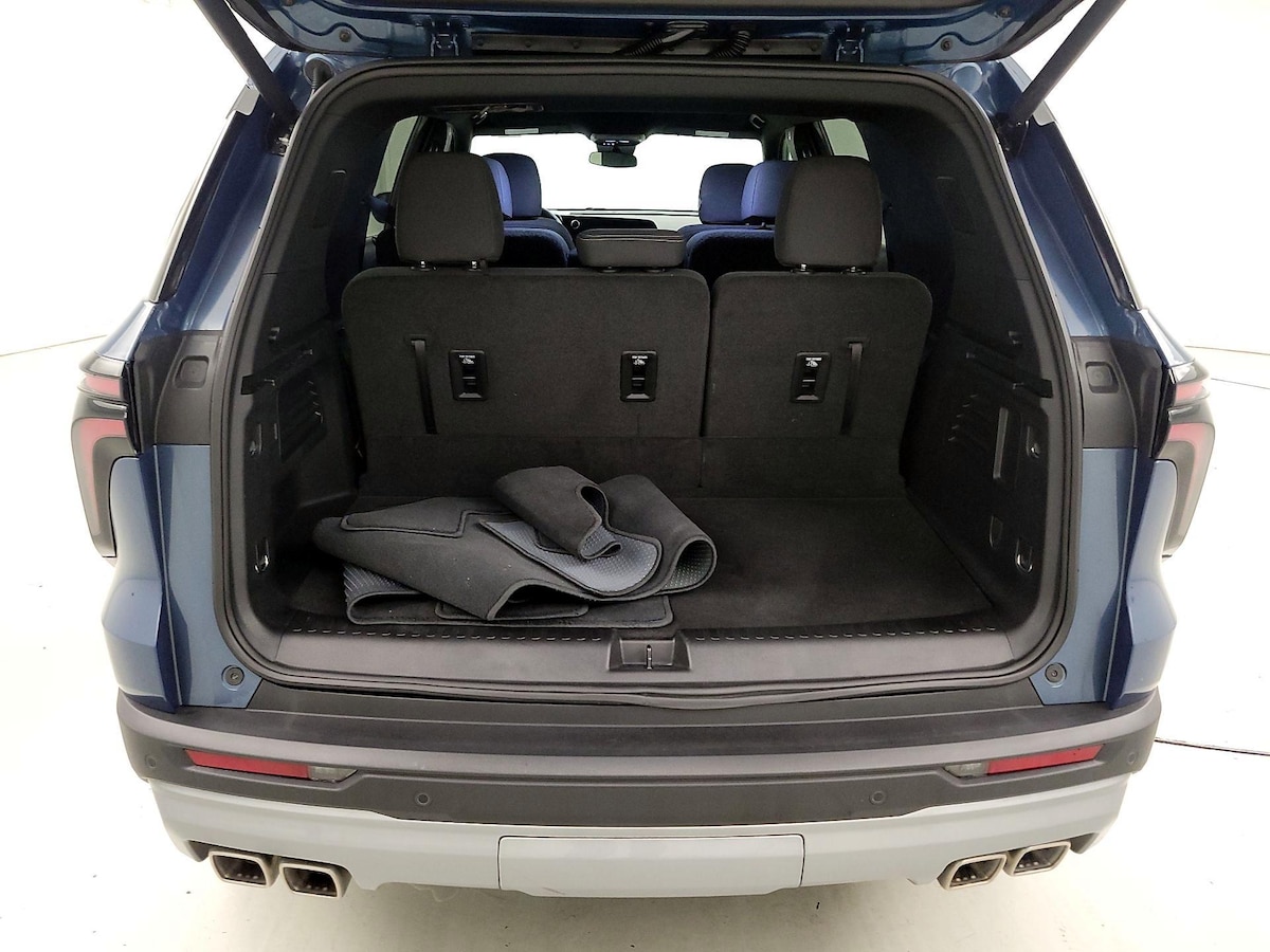 Trunk/Cargo (Seats Up)