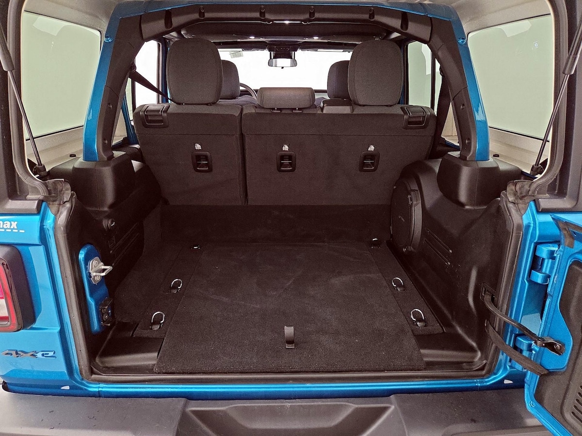 Trunk/Cargo (Seats Up)