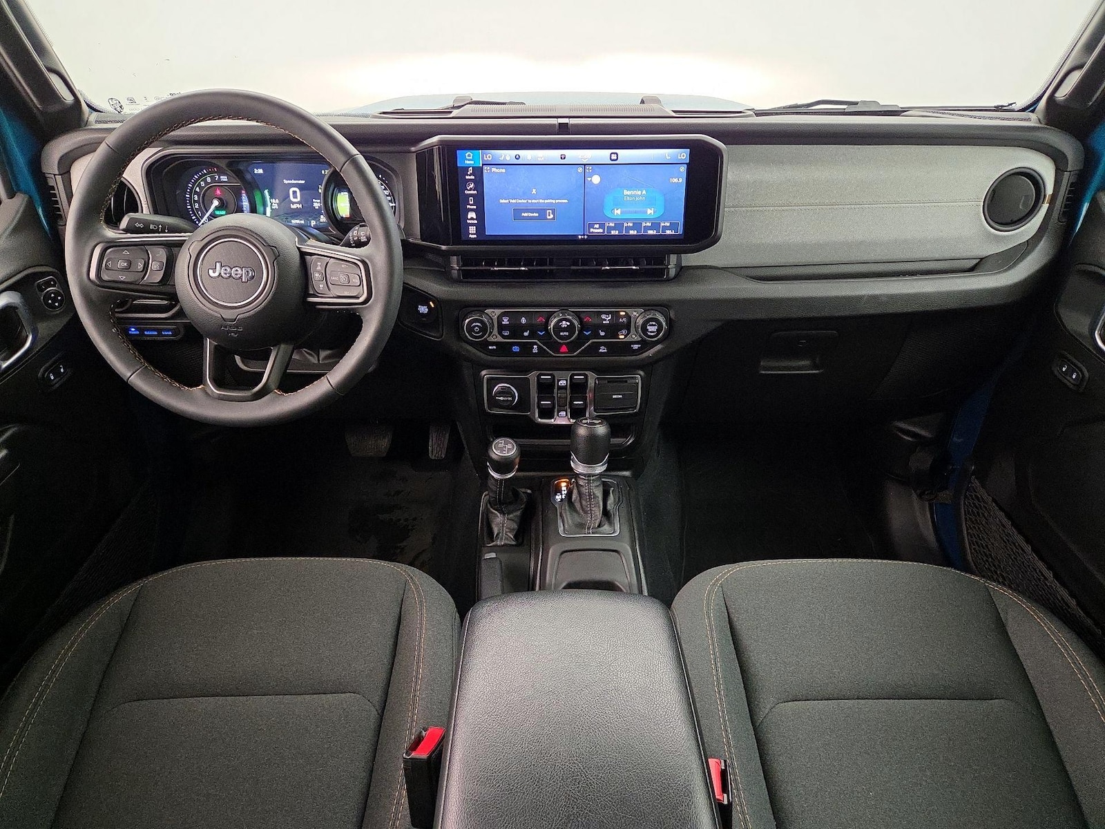 Apple CarPlay® & Android Auto™