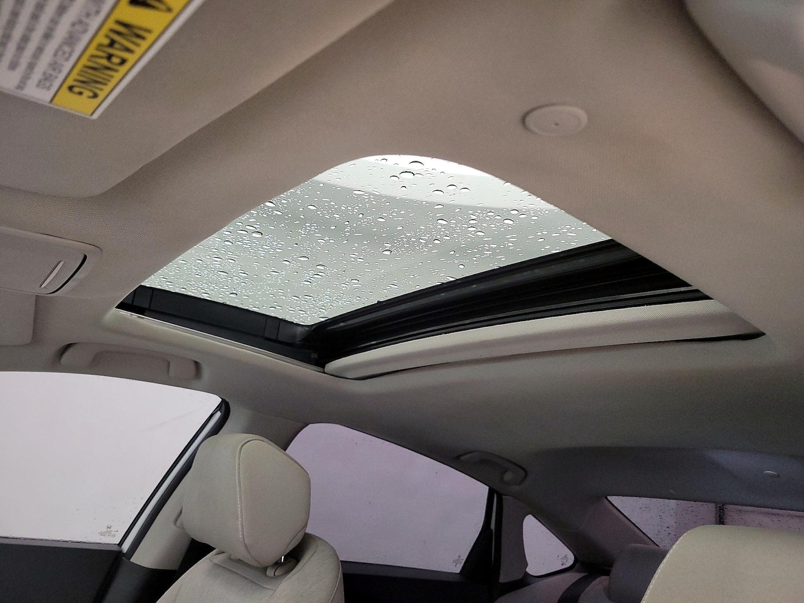 Sunroof(s) & Overhead Airbags