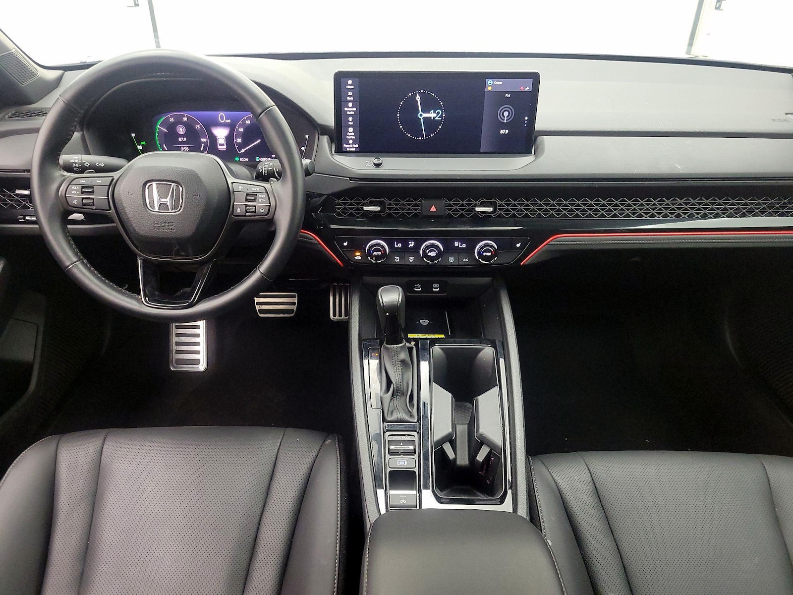 Apple CarPlay® & Android Auto™
