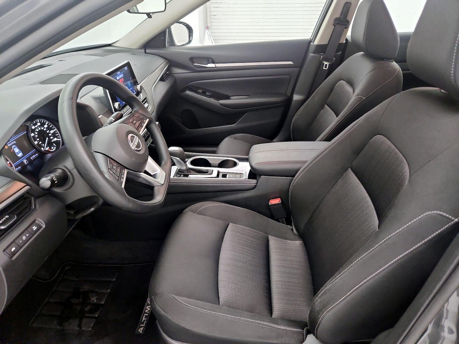 Power Seat(s) & Side Airbags