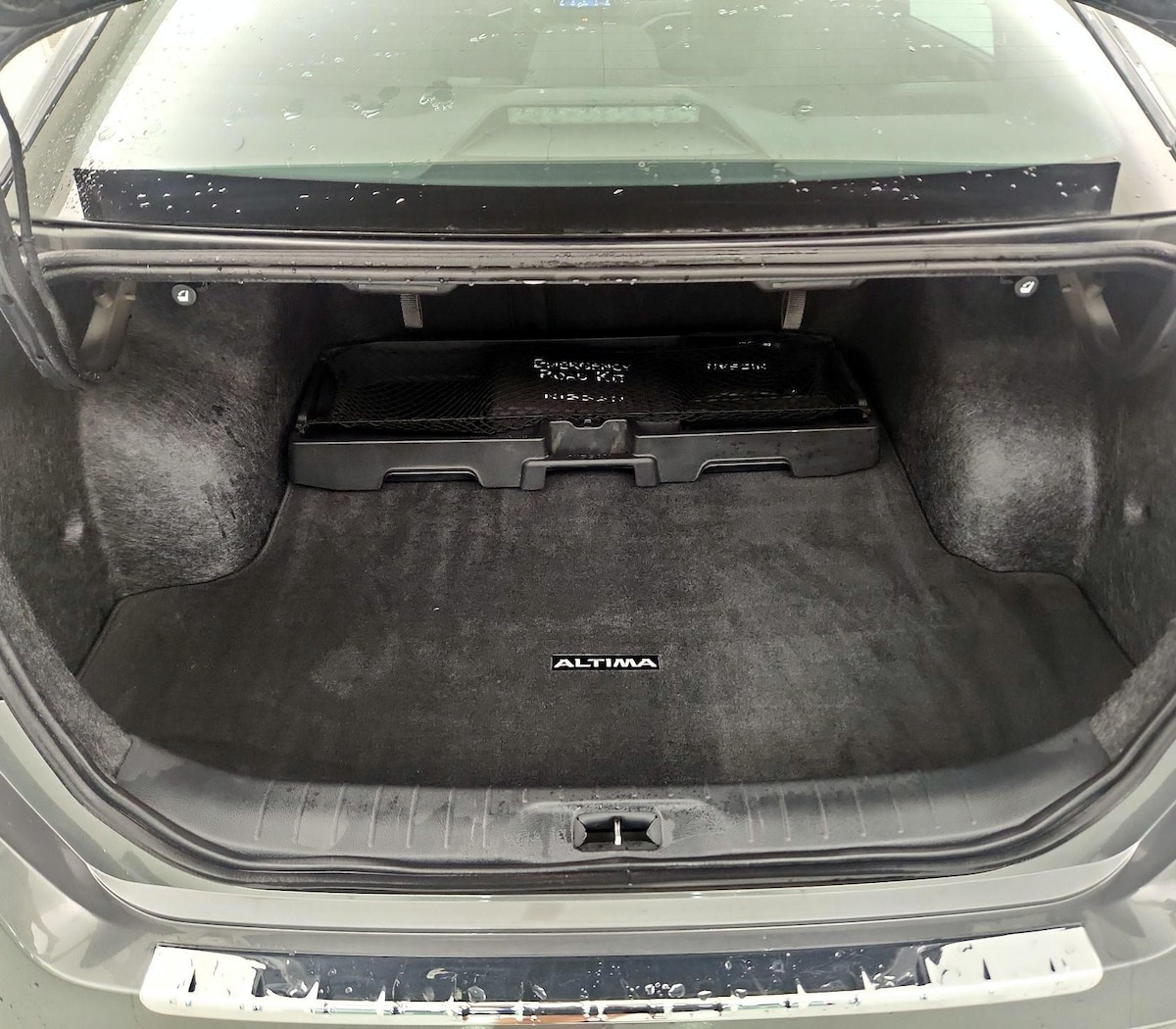 Trunk/Cargo (Seats Up)