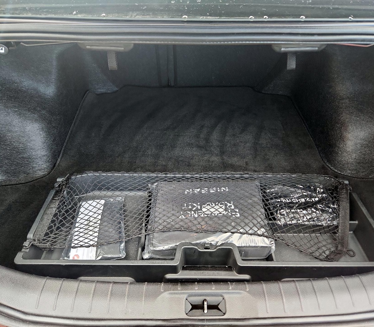 Trunk/Cargo (Seats Up)