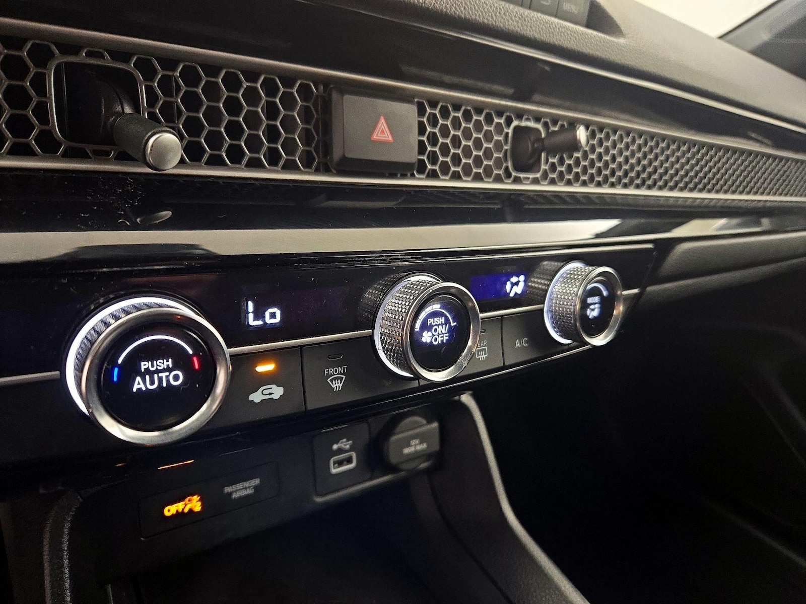 2024 Honda Civic Sport - Photo 17