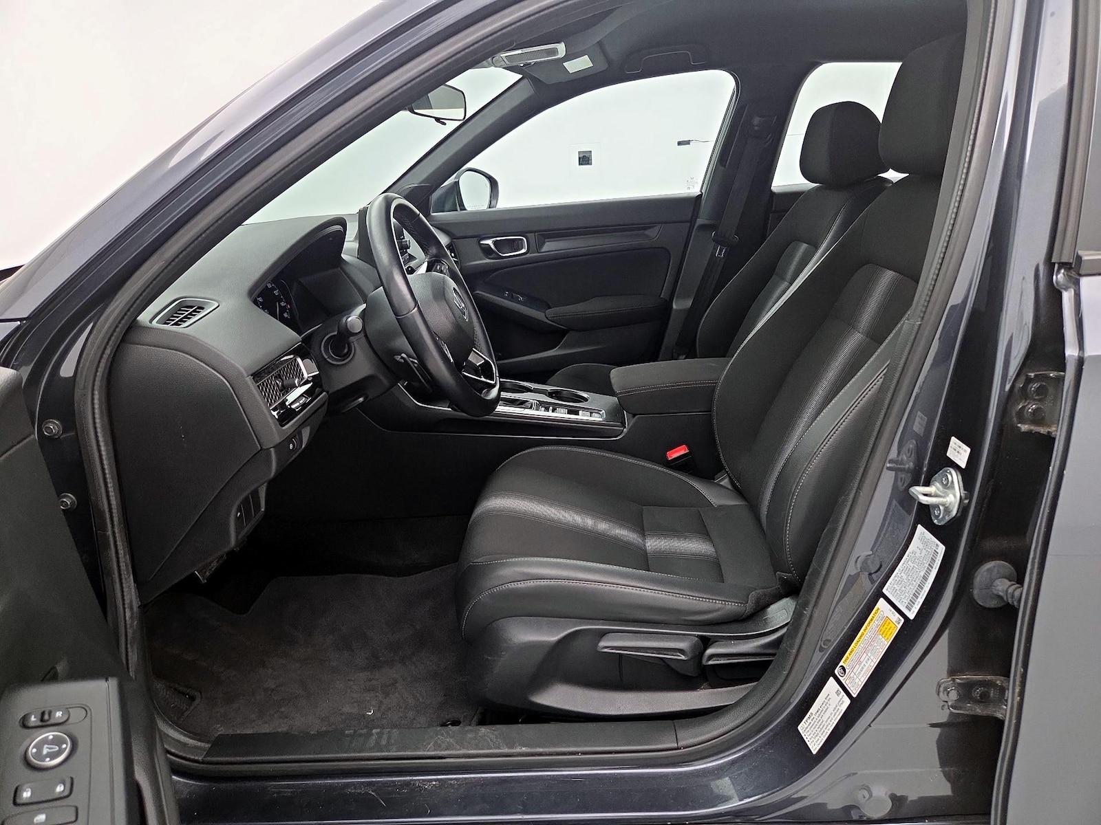 2025 Honda Civic Sport - Photo 12