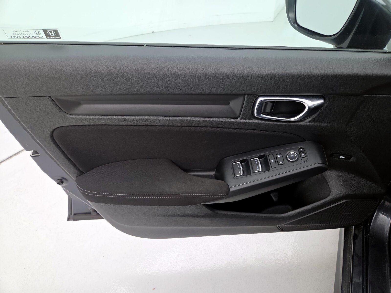 2025 Honda Civic Sport - Photo 13