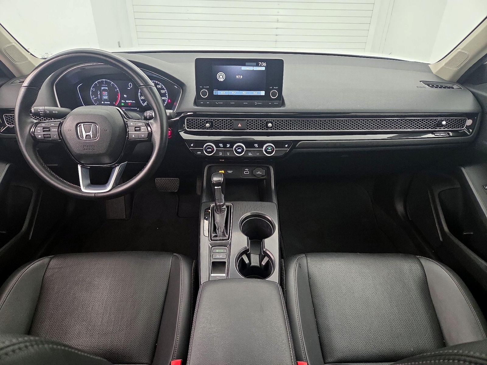 Apple CarPlay® & Android Auto™
