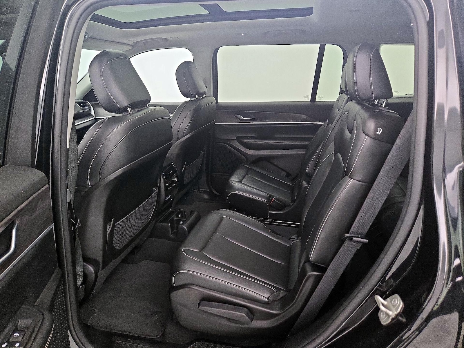Rear Air Conditioning