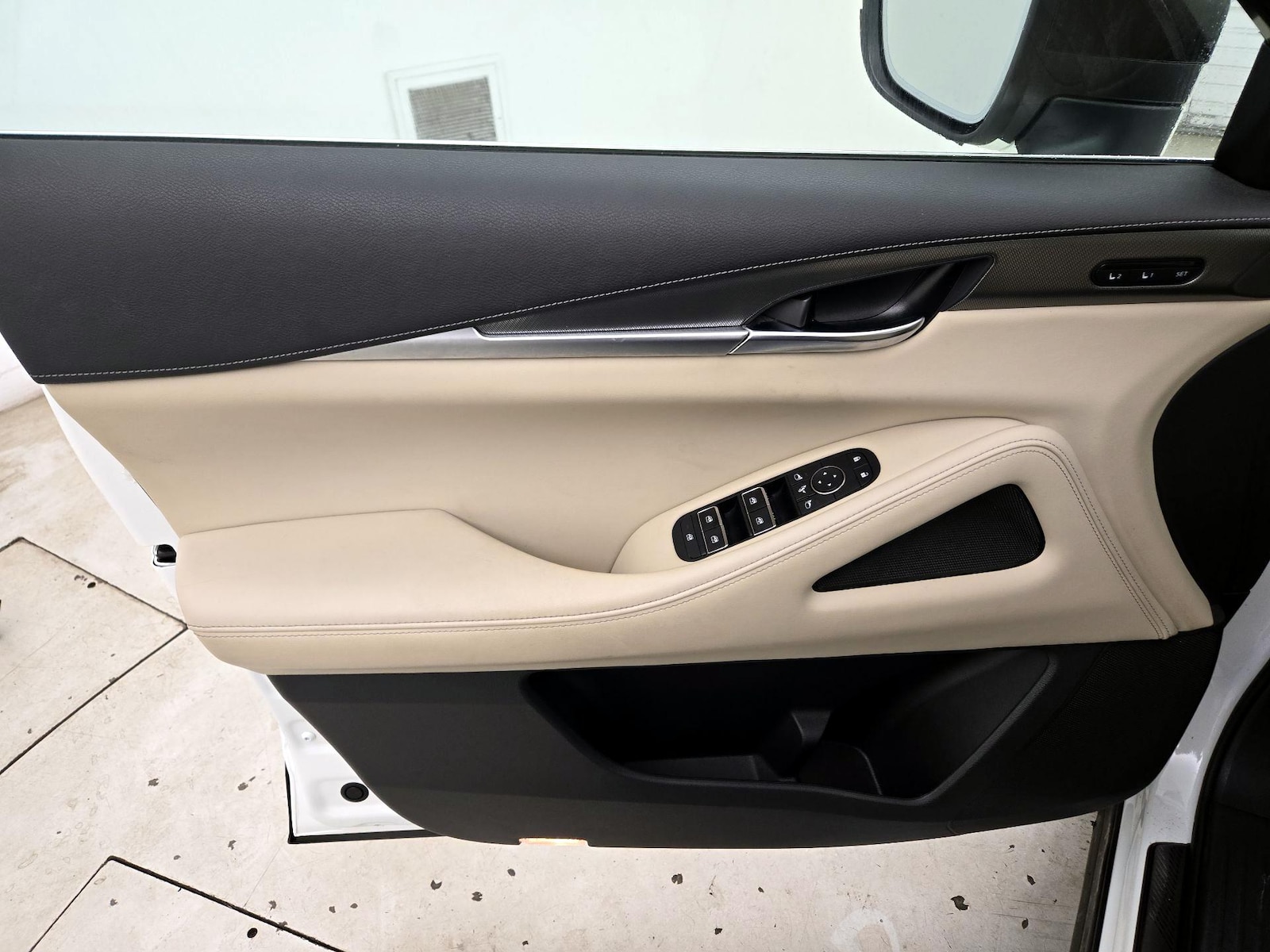 2023 INFINITI QX60 LUXE - Photo 13
