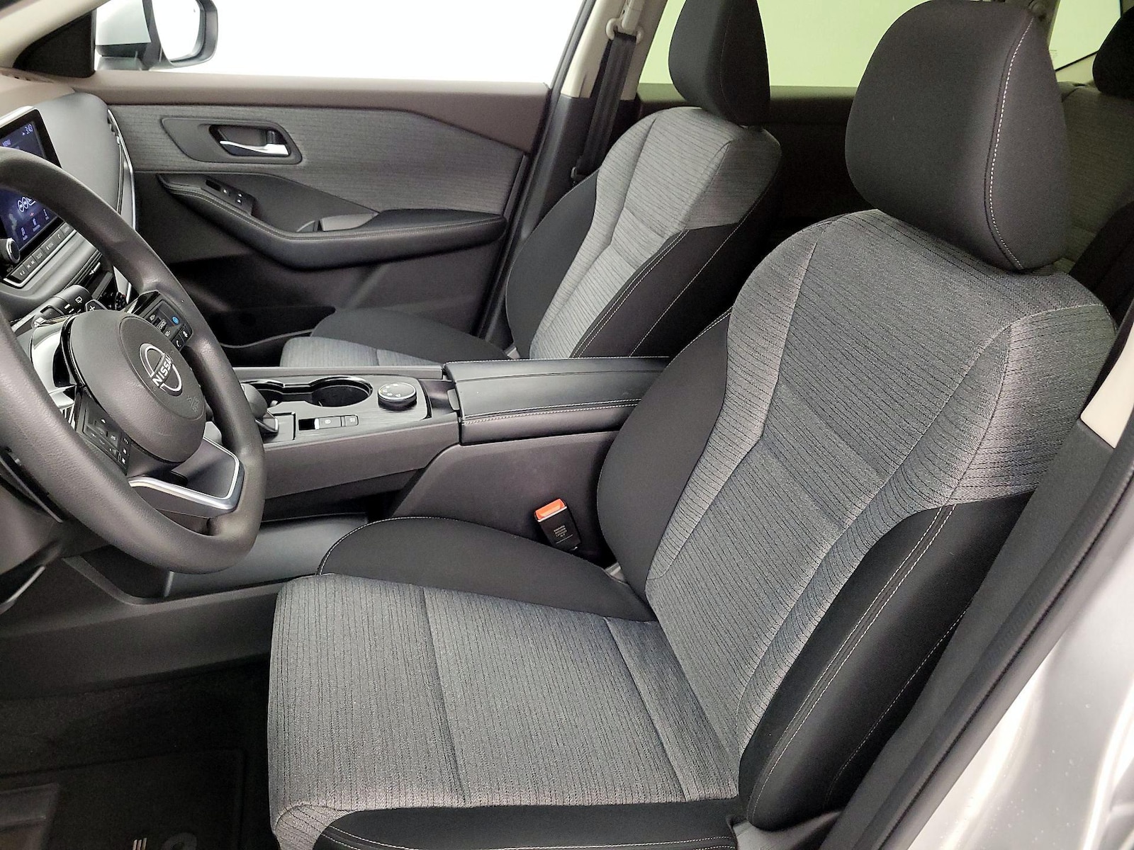 Power Seat(s) & Side Airbags
