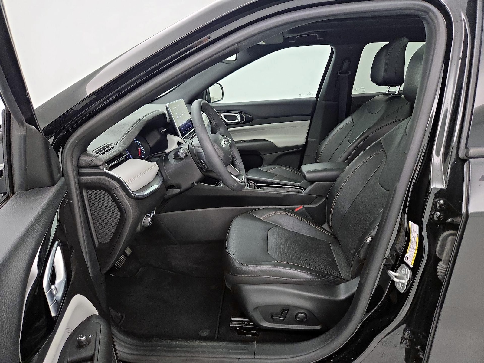 2023 Jeep Compass Limited - Photo 12