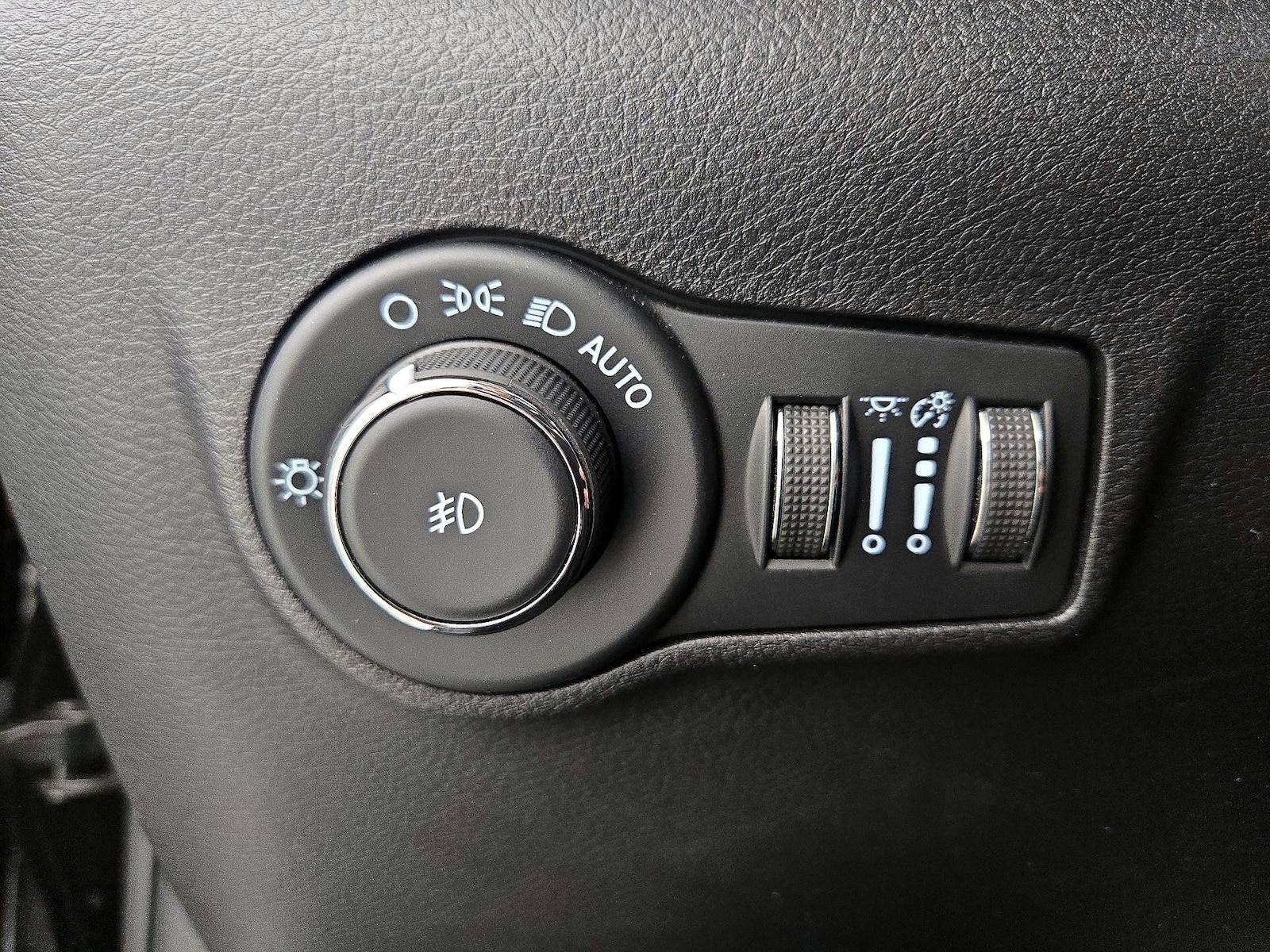 2023 Jeep Compass Limited - Photo 14