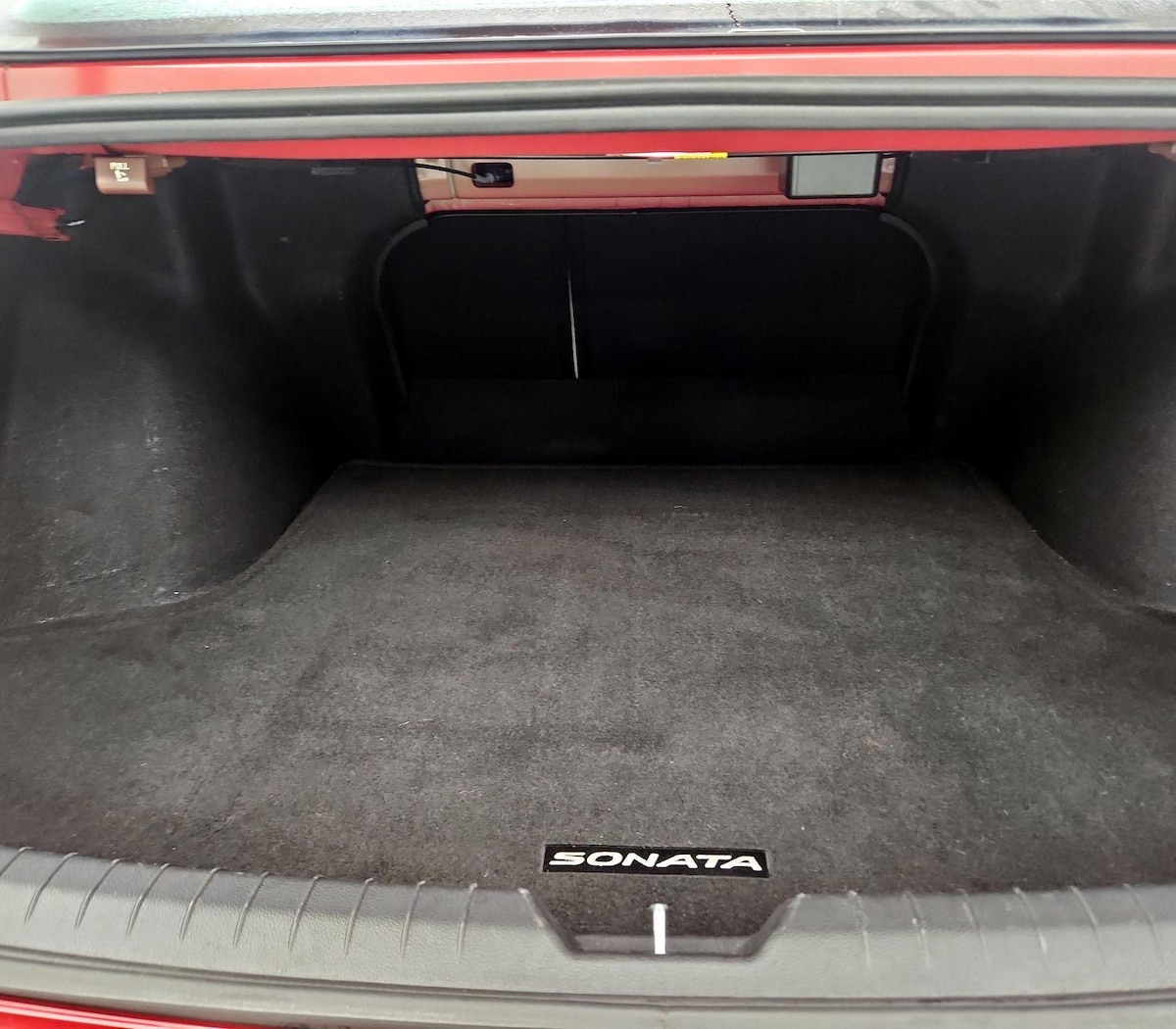 Trunk/Cargo (Seats Up)