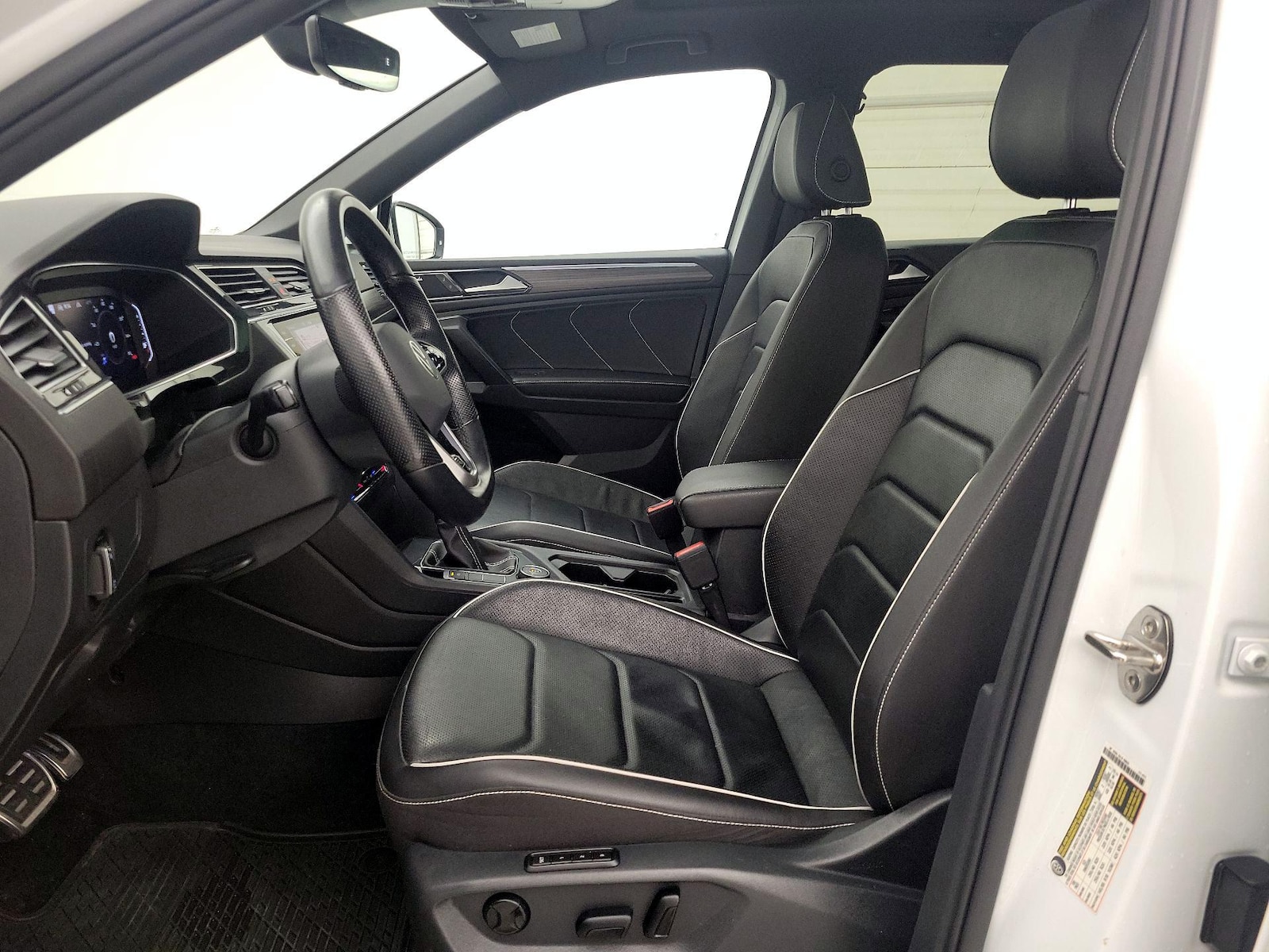 Leather Seats & Side Airbags