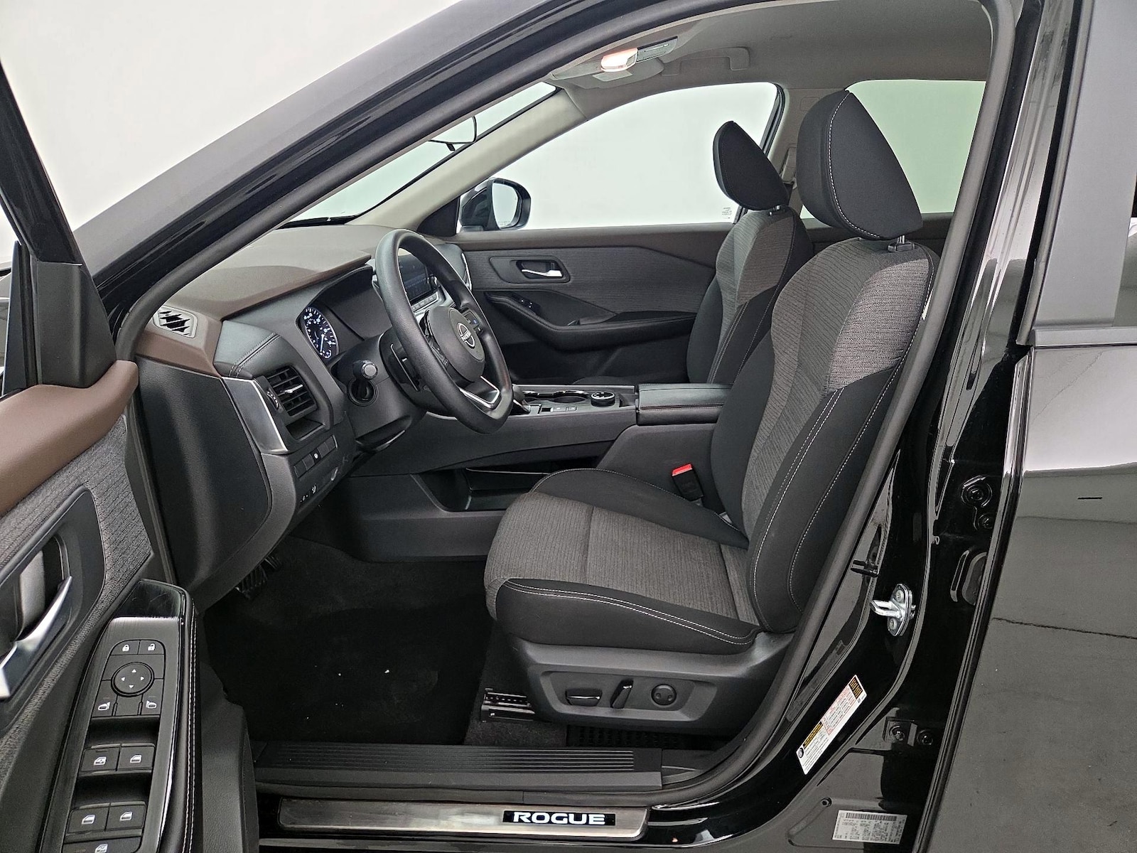 Power Seat(s) & Side Airbags