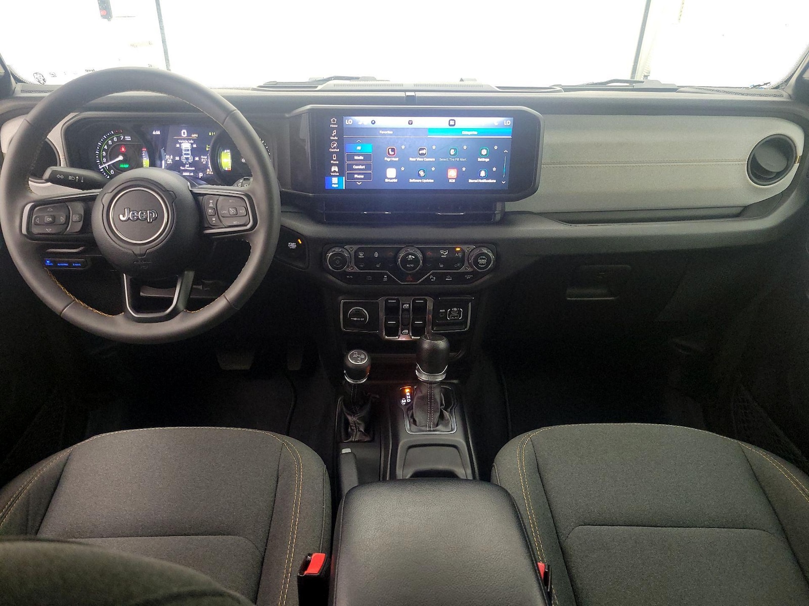 Apple CarPlay® & Android Auto™