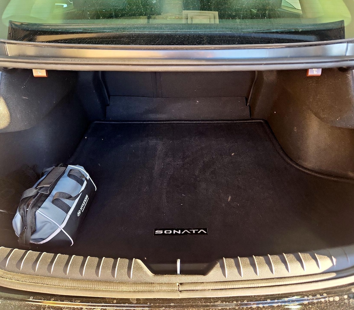 Trunk/Cargo (Seats Up)