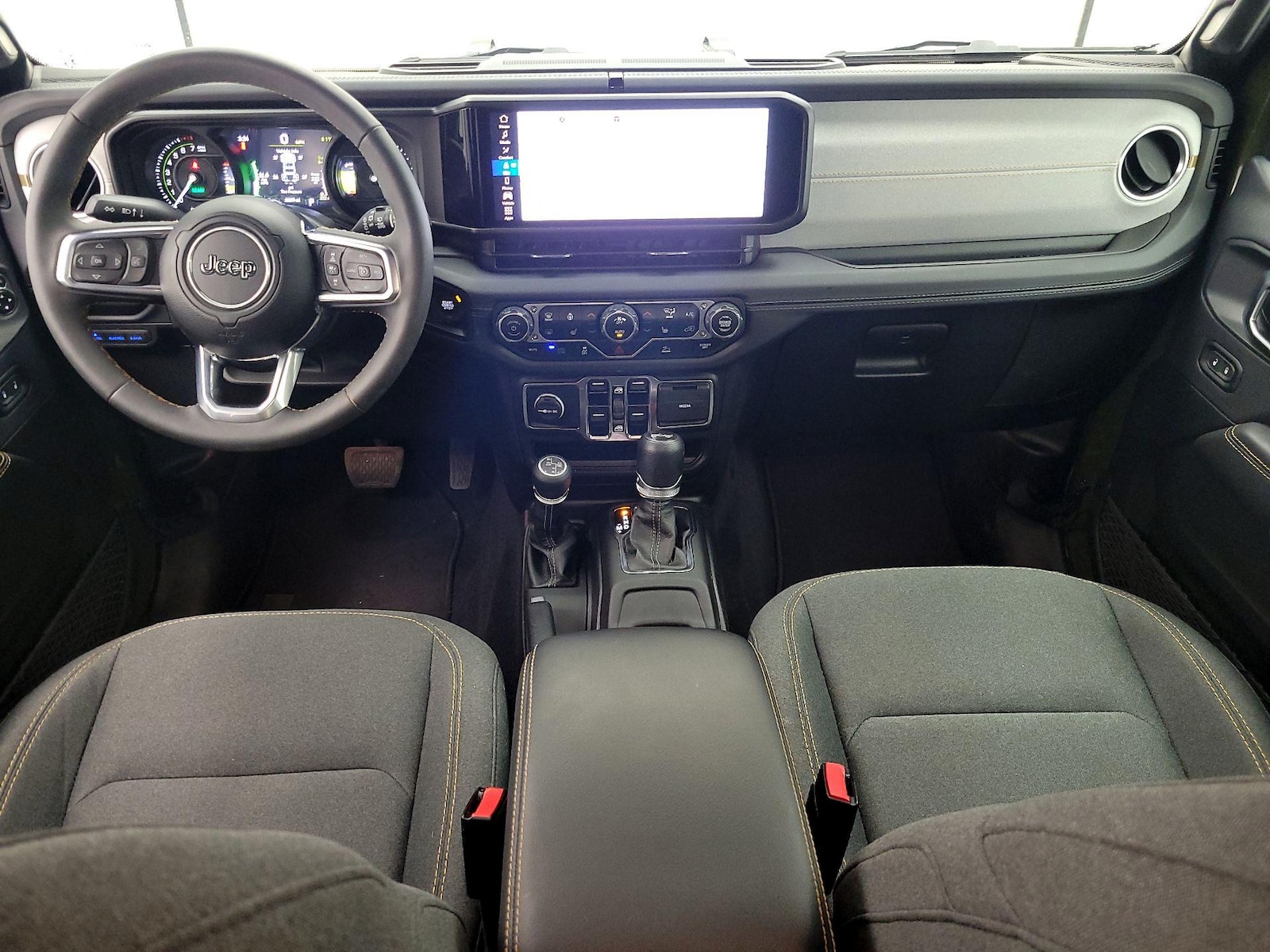 Apple CarPlay® & Android Auto™