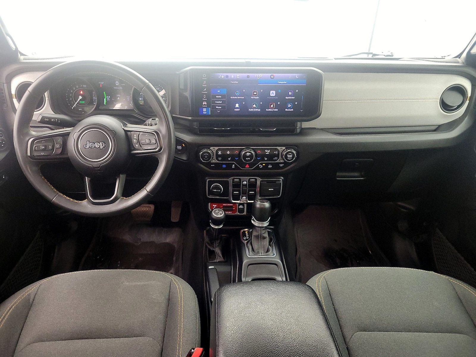 Apple CarPlay® & Android Auto™