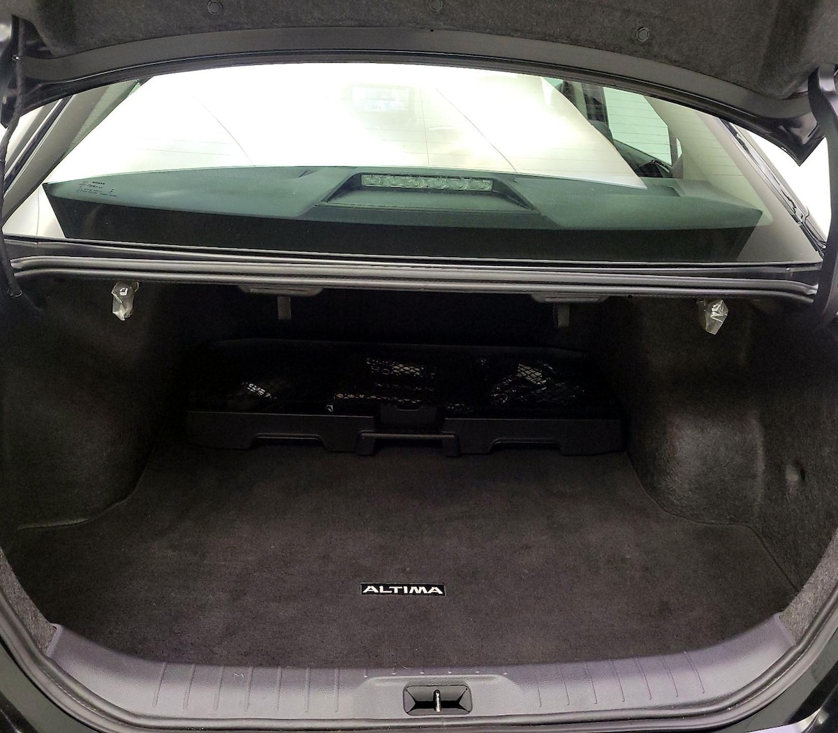 Trunk/Cargo (Seats Up)