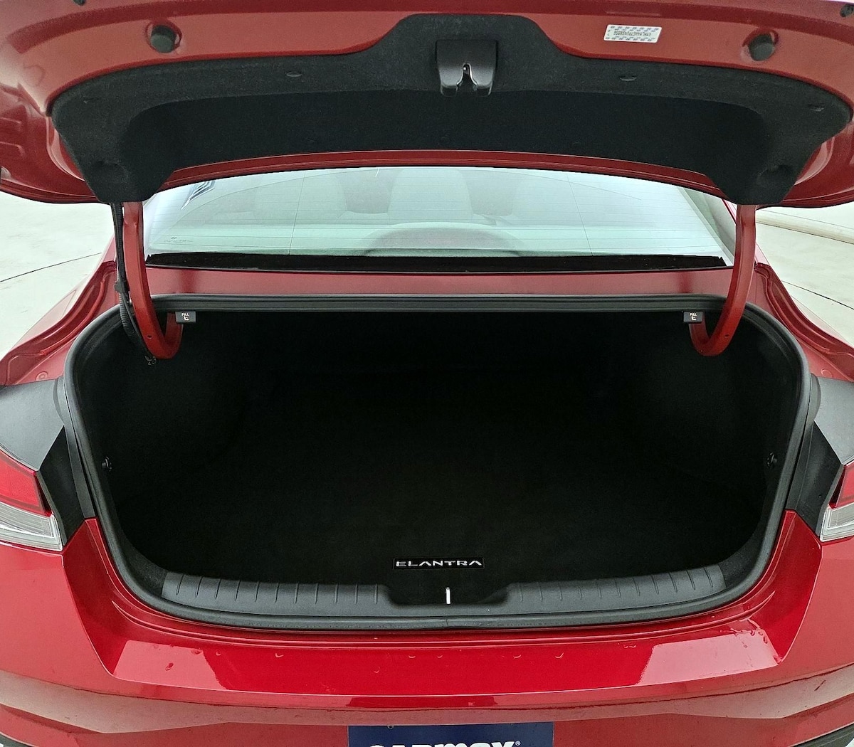 Trunk/Cargo (Seats Up)