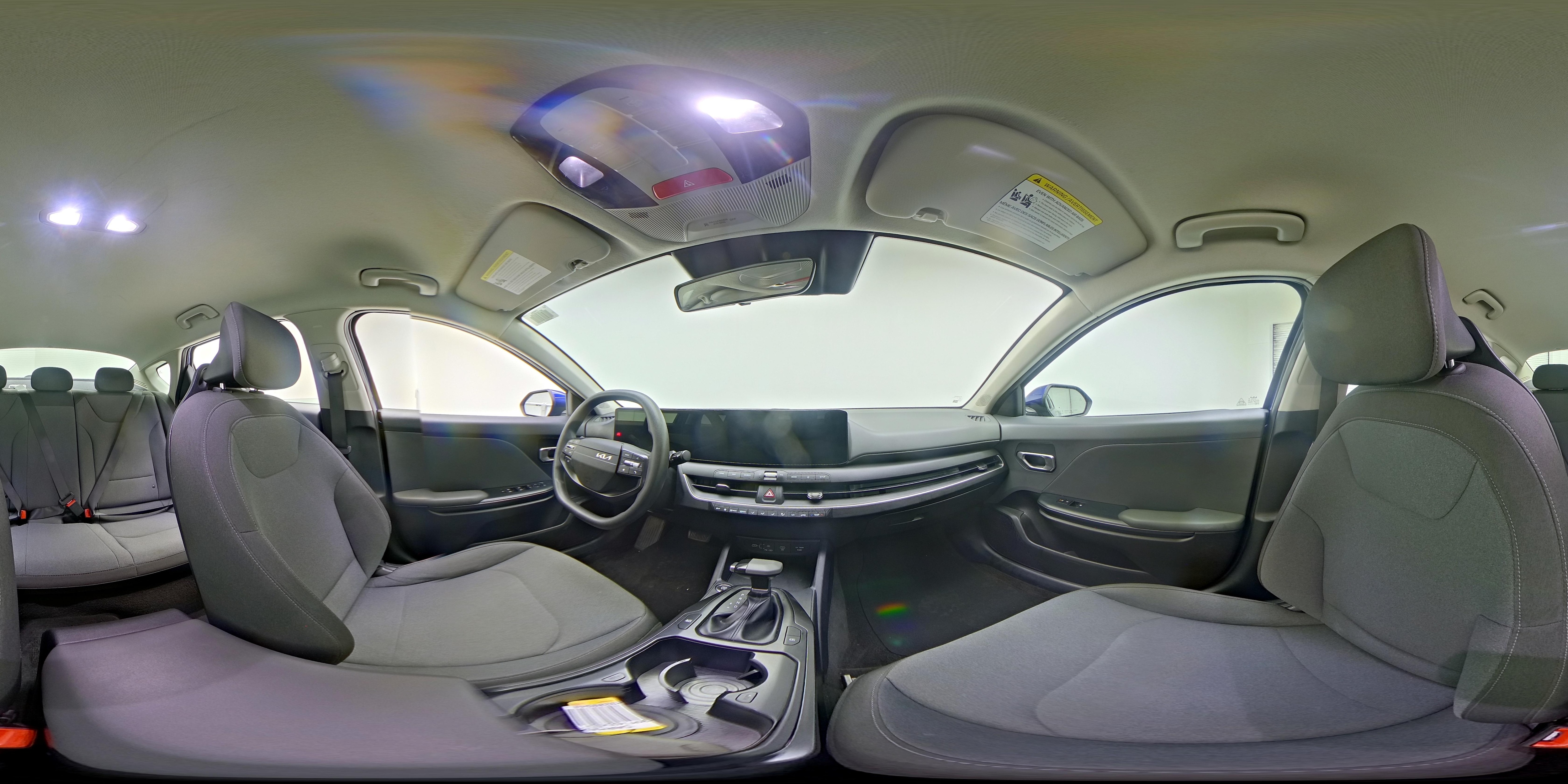 2025 Kia K4 LXS - Photo 23