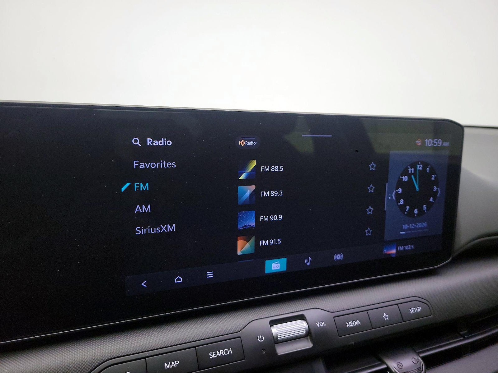 2025 Kia K4 LXS - Photo 15
