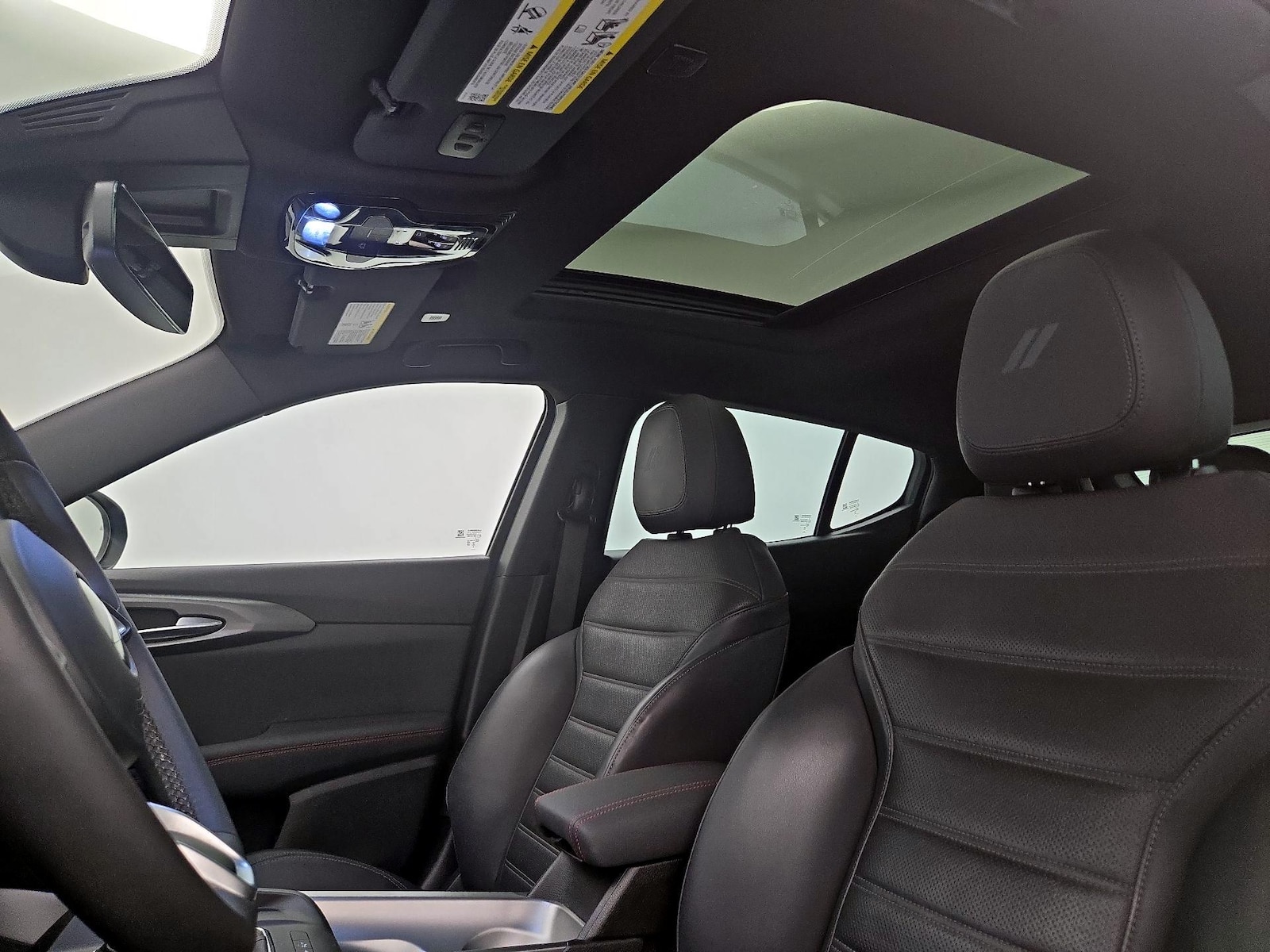 Sunroof(s) & Overhead Airbags