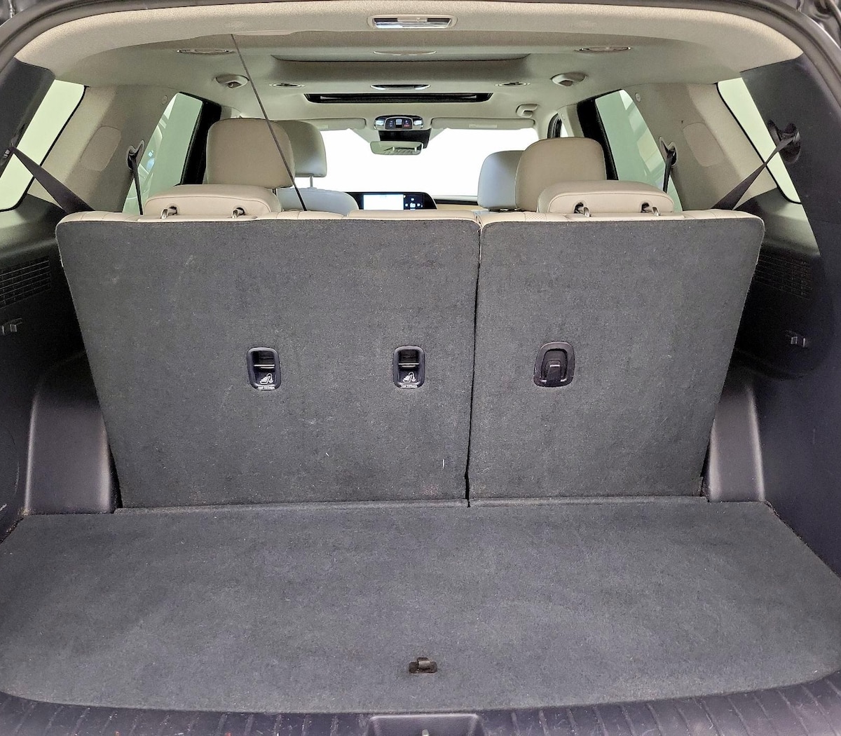 Trunk/Cargo (Seats Up)