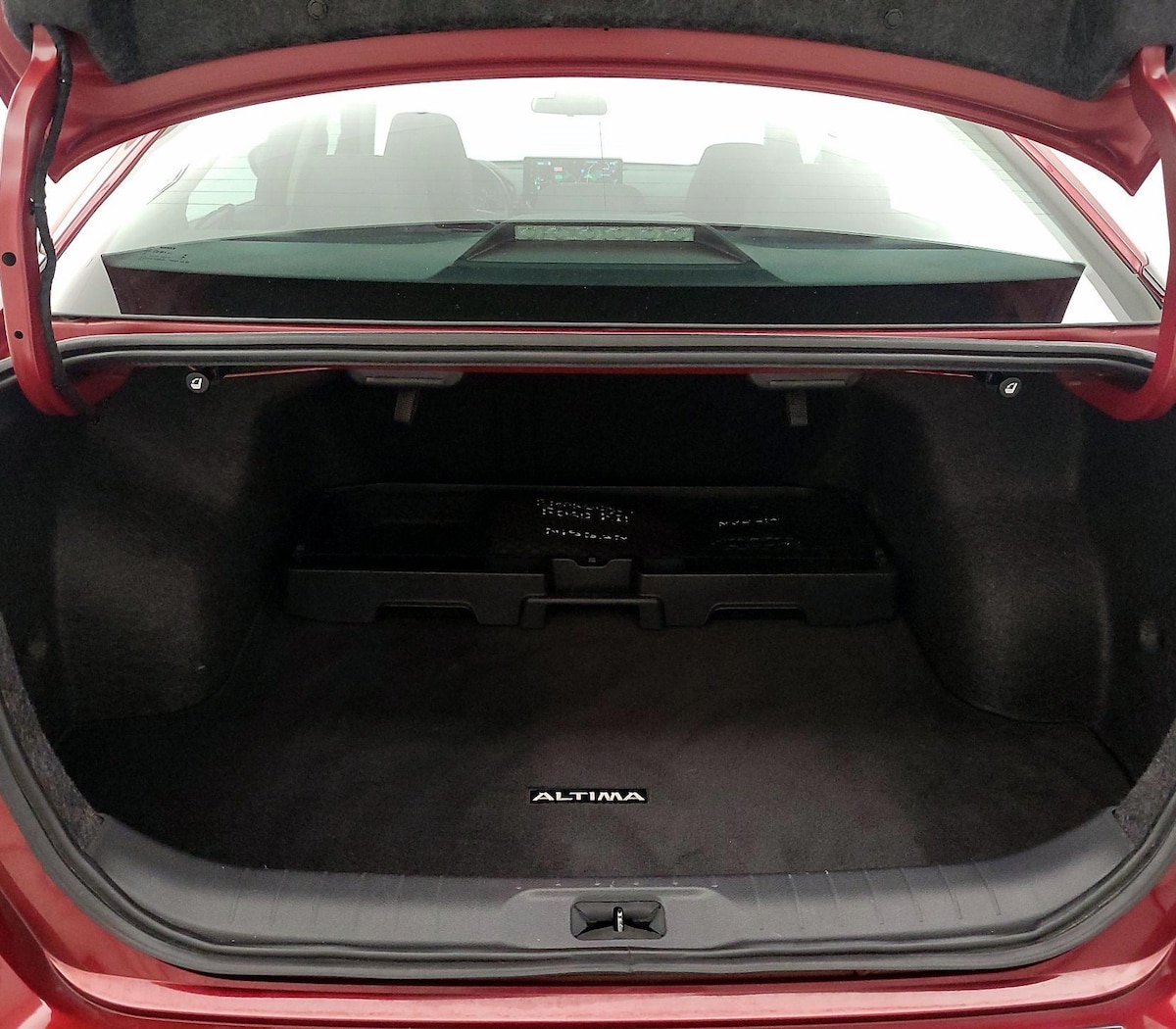 Trunk/Cargo (Seats Up)