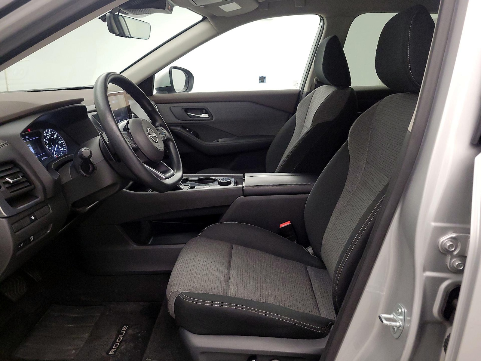 Power Seat(s) & Side Airbags