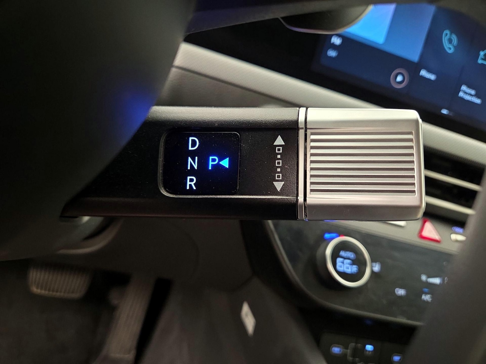2025 Hyundai Sonata SEL - Photo 18