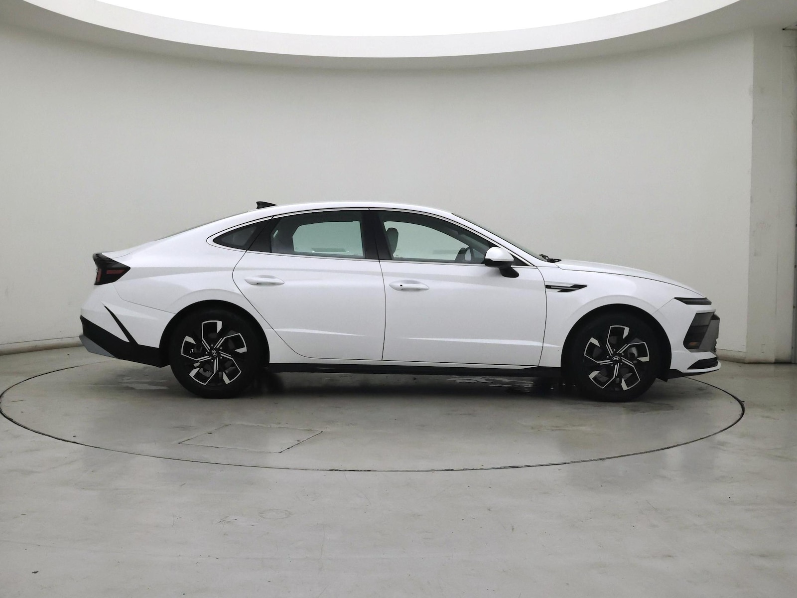 2025 Hyundai Sonata SEL - Photo 8