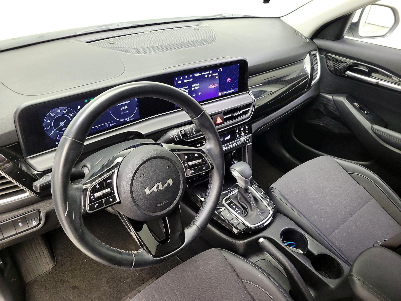 Apple CarPlay® & Android Auto™