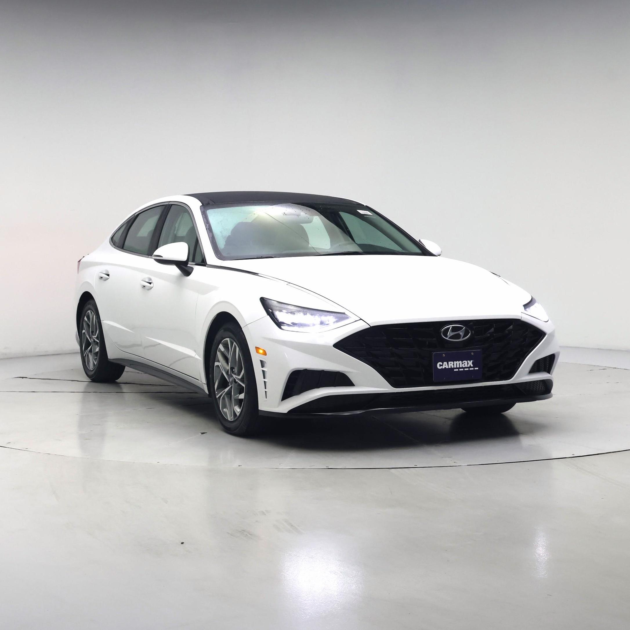 White 2023 Hyundai Sonata Sedan Front-Wheel Drive Automatic