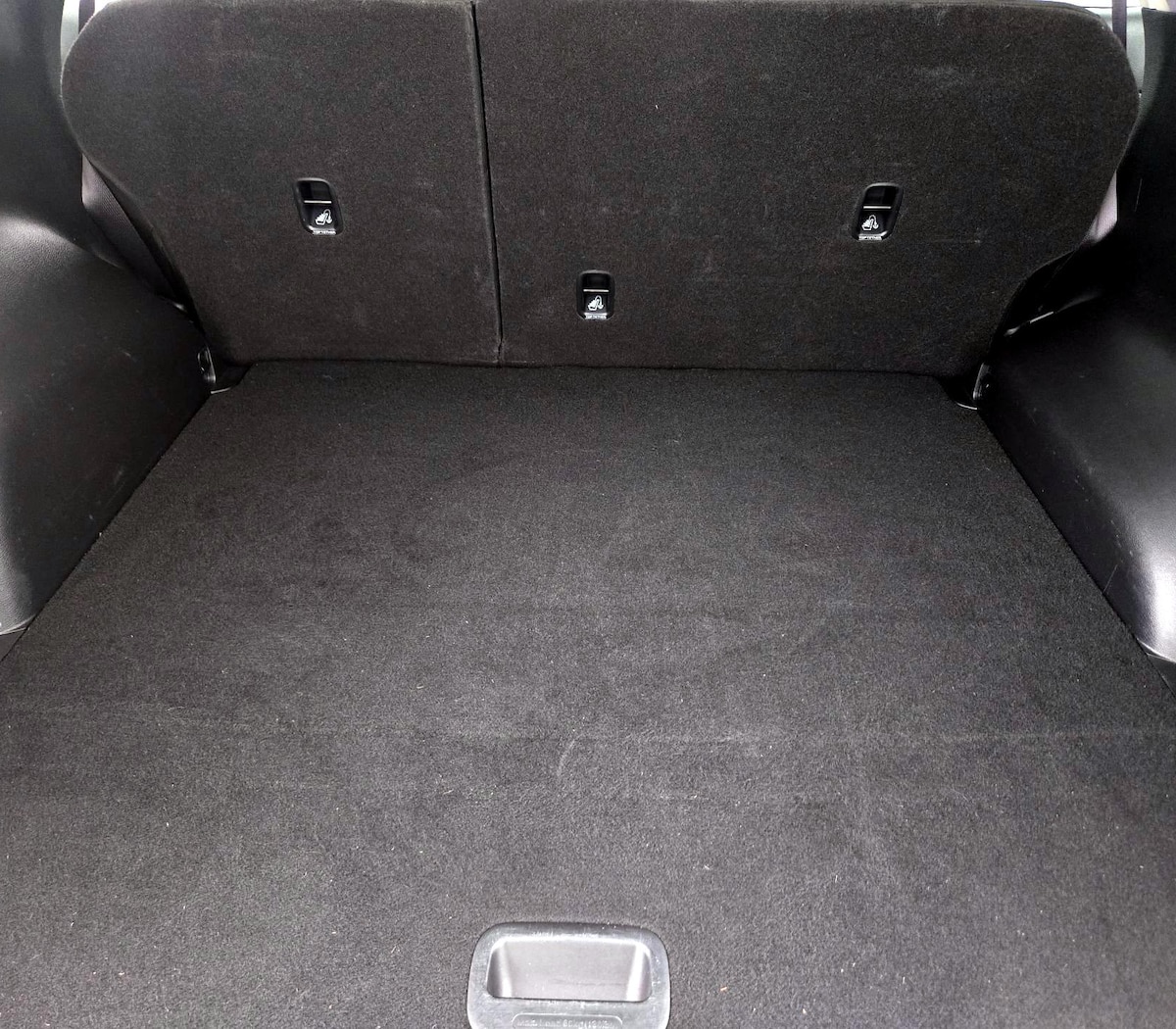 Trunk/Cargo (Seats Up)