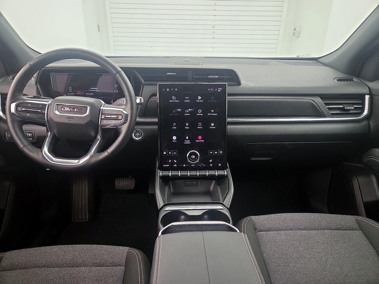 Apple CarPlay® & Android Auto™