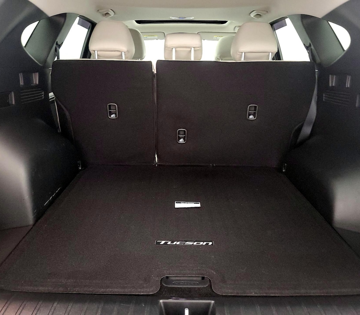 Trunk/Cargo (Seats Up)