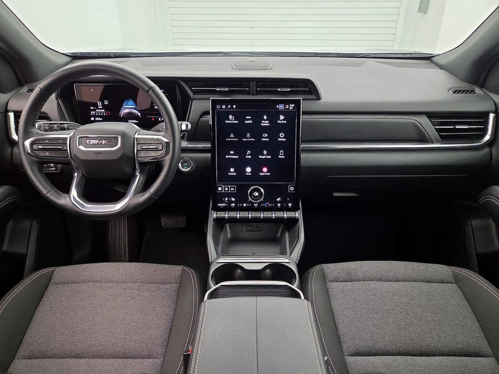Apple CarPlay® & Android Auto™