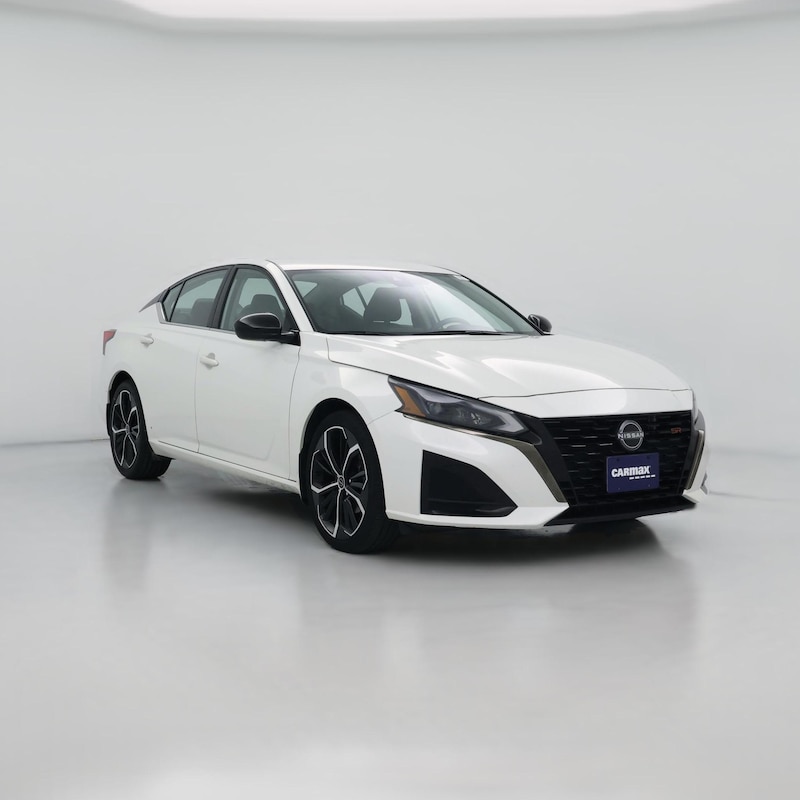 2023 Nissan Altima SR