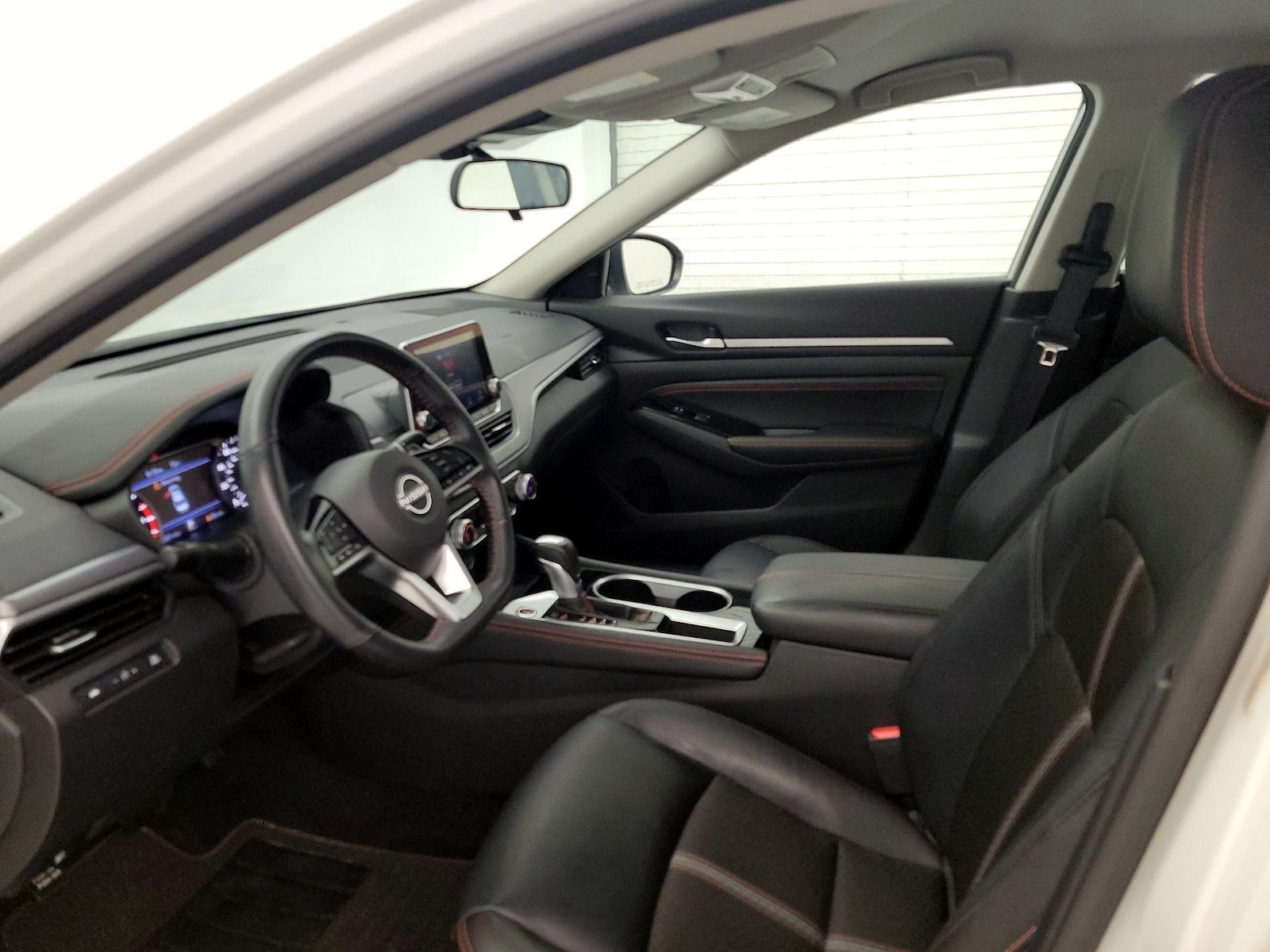 Power Seat(s) & Side Airbags