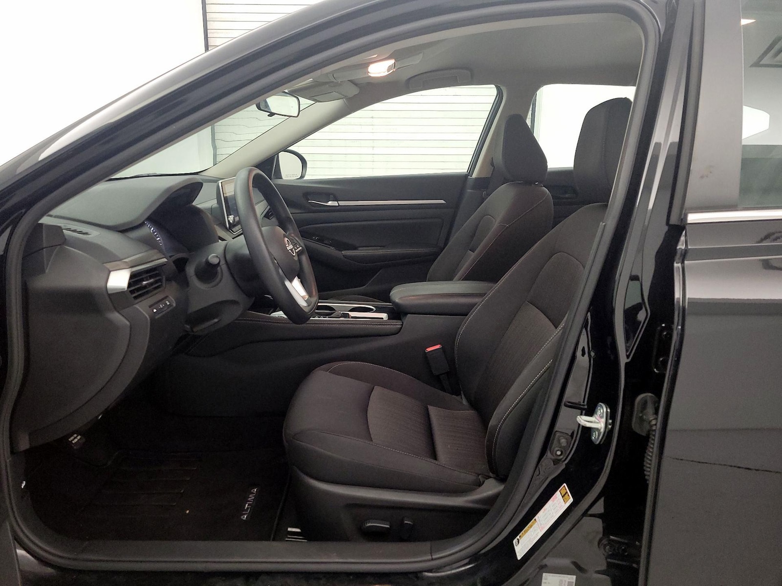 Power Seat(s) & Side Airbags