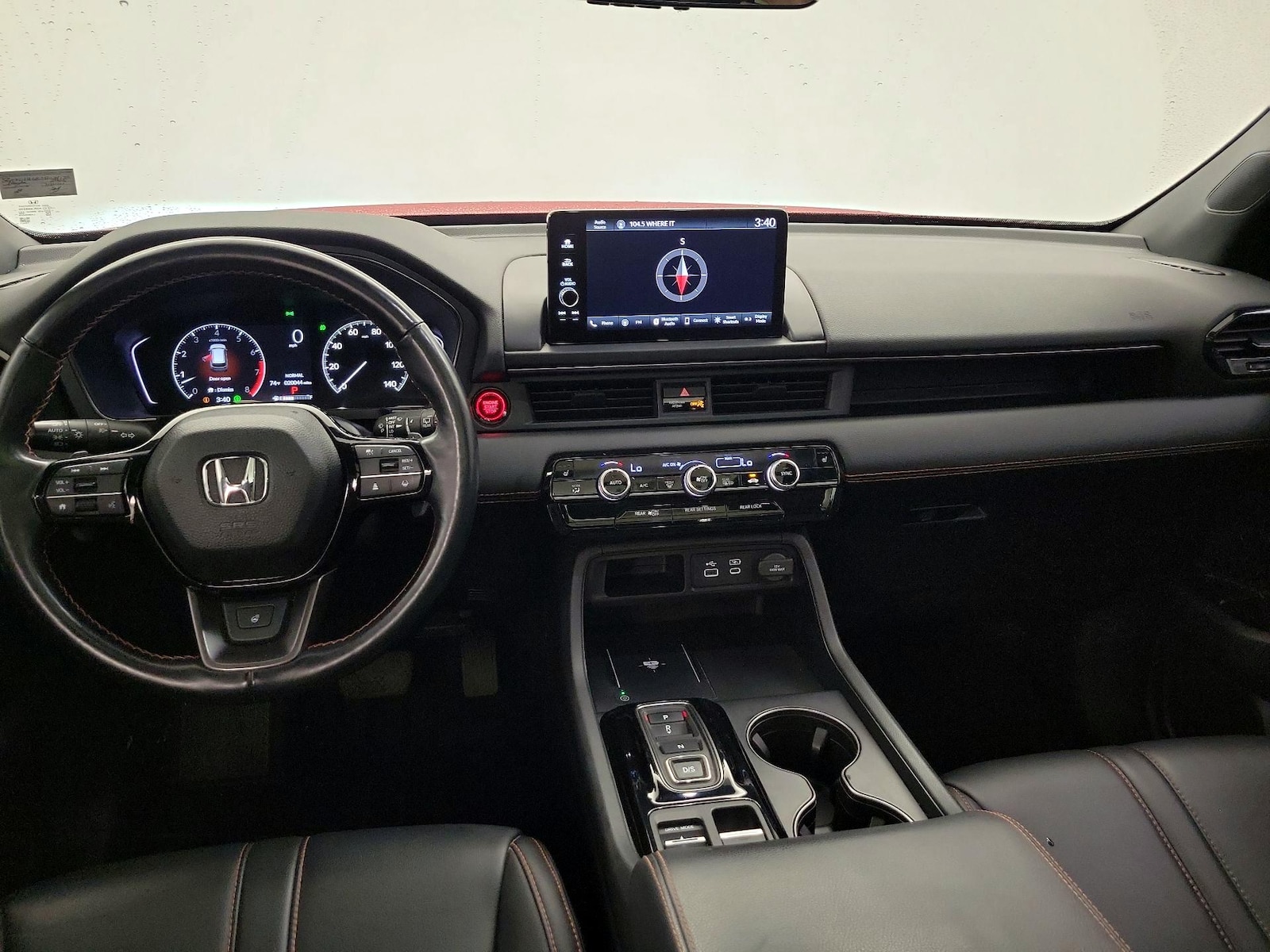 Apple CarPlay® & Android Auto™