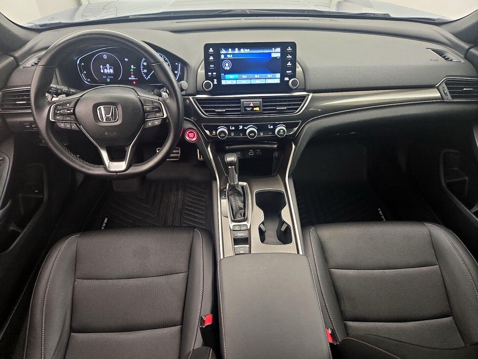 Apple CarPlay® & Android Auto™