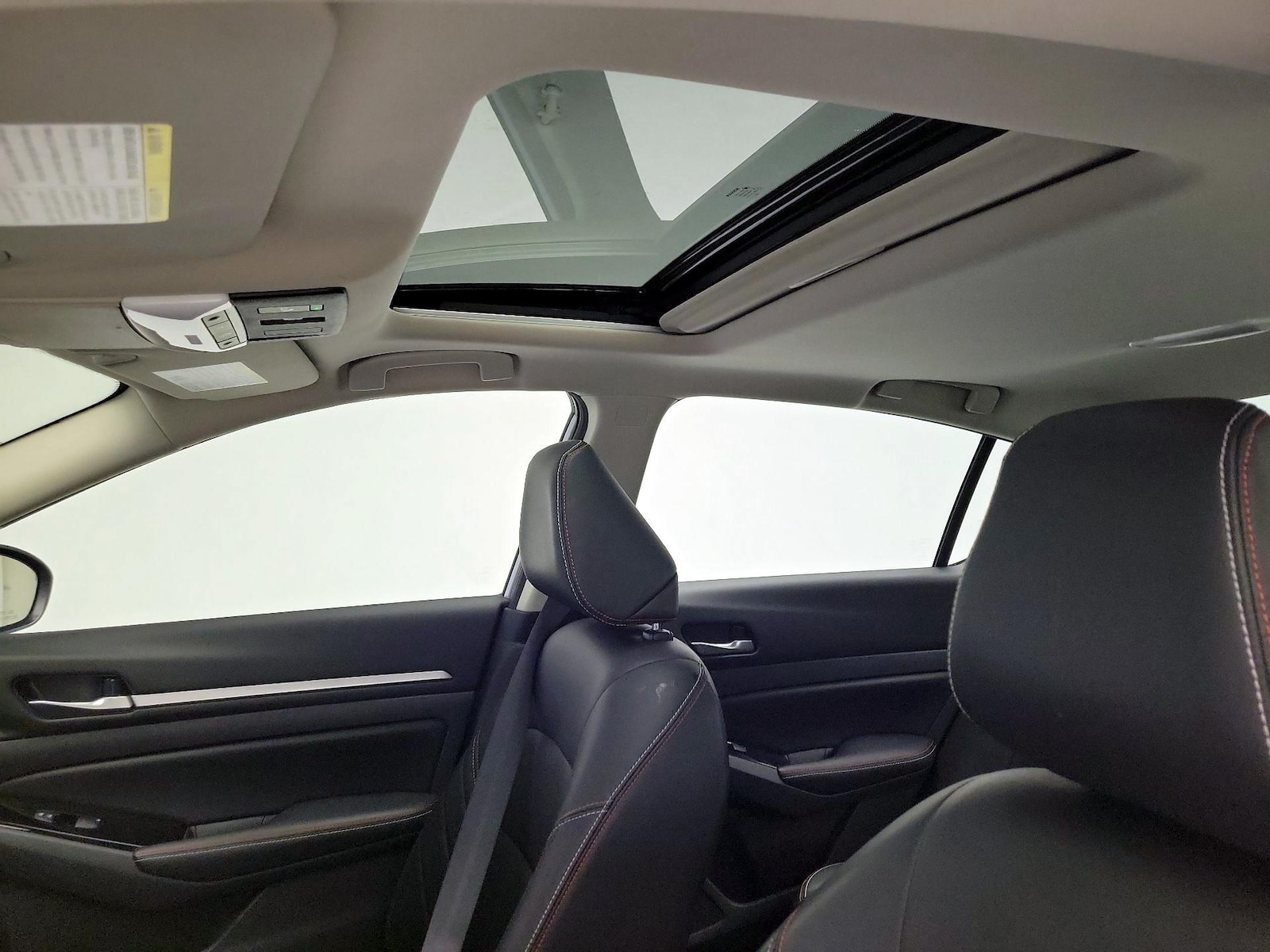Sunroof(s) & Overhead Airbags