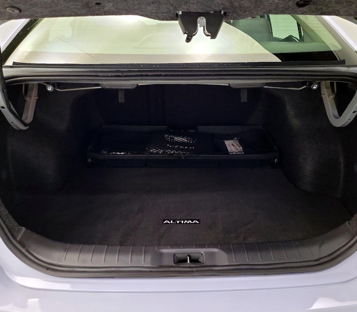 Trunk/Cargo (Seats Up)